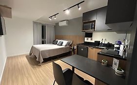 UNI Home 113 - Boa Viagem - Studio moderno e novo perto do MAC